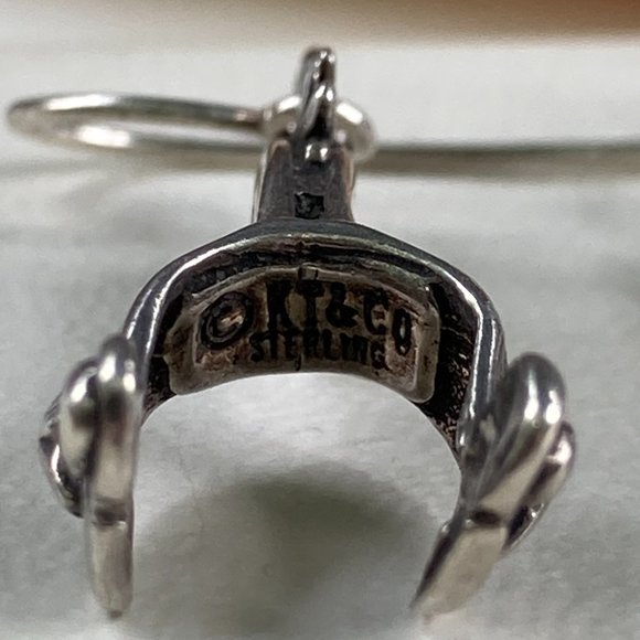 Pretty sterling silver spur dangle earrings, signed, possibly Kee Tsosie - Picture 6 of 9